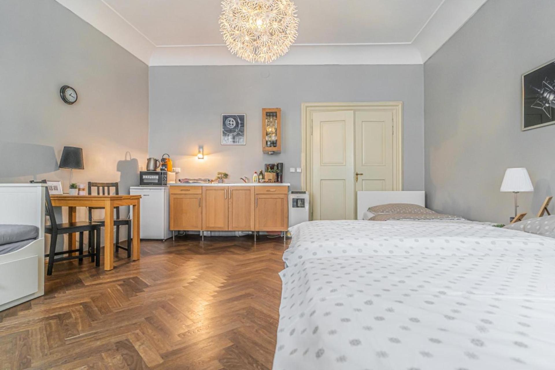 Cozy Mala Strana In * Prag